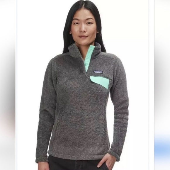 Patagonia Tops - Patagonia Women's Re-Tool Snap-T Fleece Pullover Feather Grey Size Small